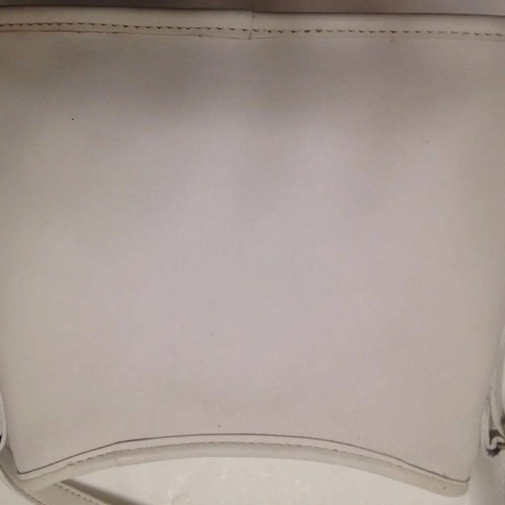 COACH vintage white glovetan leather crossbody mambo bag 9062